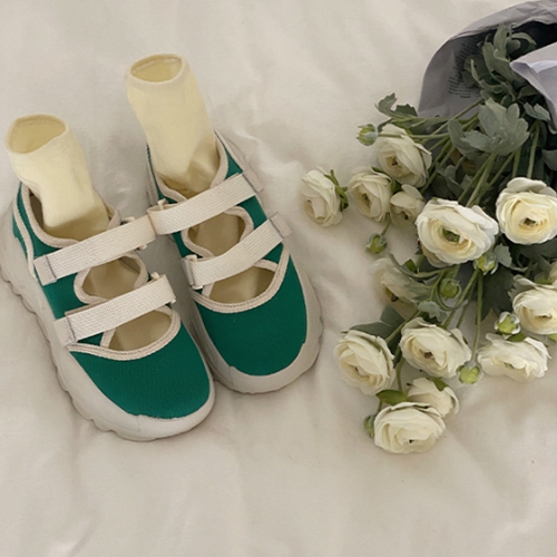 Beltie Ugly Height Sneakers