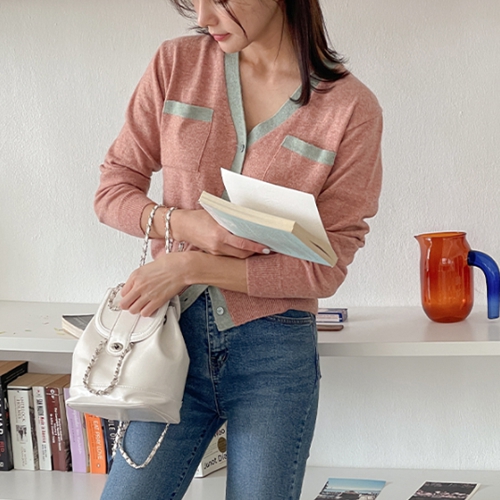 [Planning] Wool cashmere color matching pocket V-neck cardigan