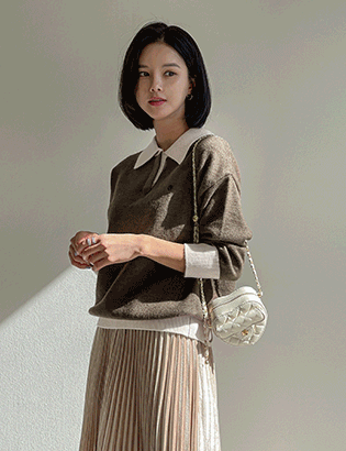 Half-open color matching collar knitwear Korea