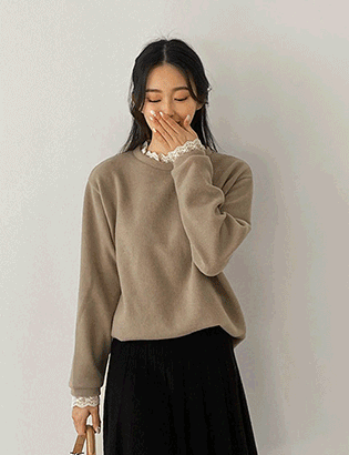 Fleece lined Lace Volume T-Shirt Korea
