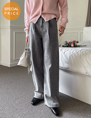 [Planning] Two pin tuck wide fleece lined Denim Pants Korea