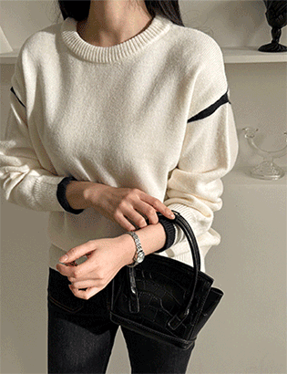 Soft Color Matching Raglan Sleeves Round Knitwear Korea