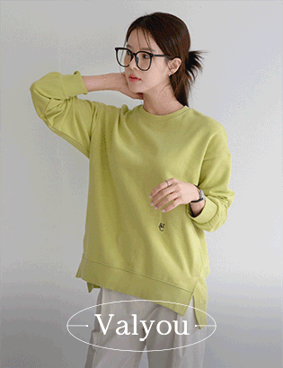 [valyou] Mui Embroidered Unbalanced sweatshirt Korea