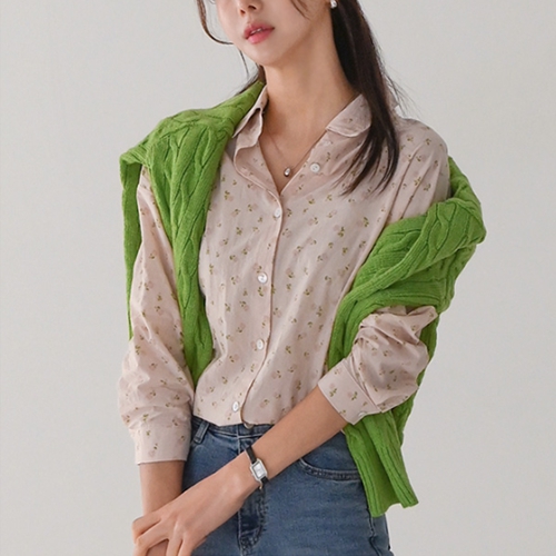 Small flower blouse shirt