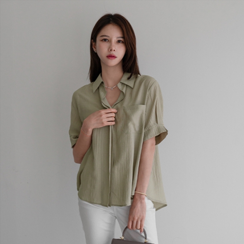 Soft Sleeve Pintuck Collar Blouse