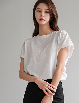 Hoch Point Embroidered Short Sleeve T-shirt Korea