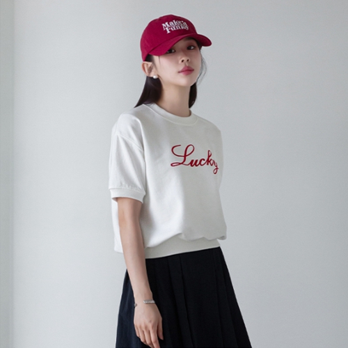 Lucky Embroidery Short-Sleeved Sweatshirt