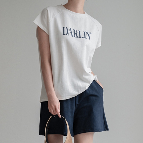 Darling Raglan Short-sleeve T-shirt