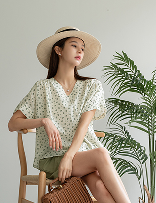 Small Flower Linen Shirring Blouse Korea