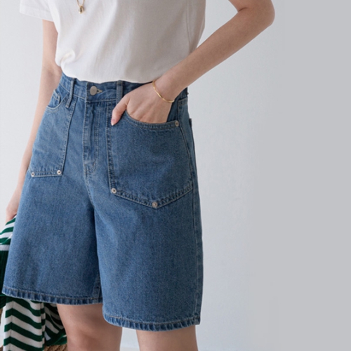 Westie denim shorts