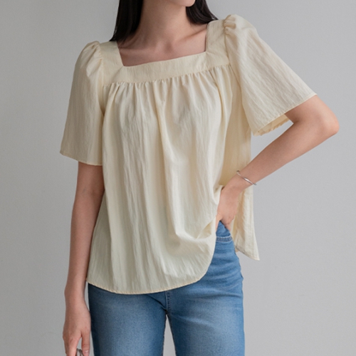 Sweet Shirring Square Blouse