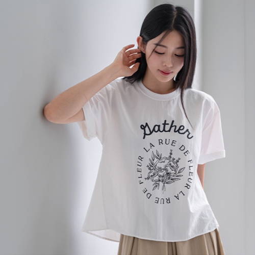 Rustling Jasmine Printed T-shirt