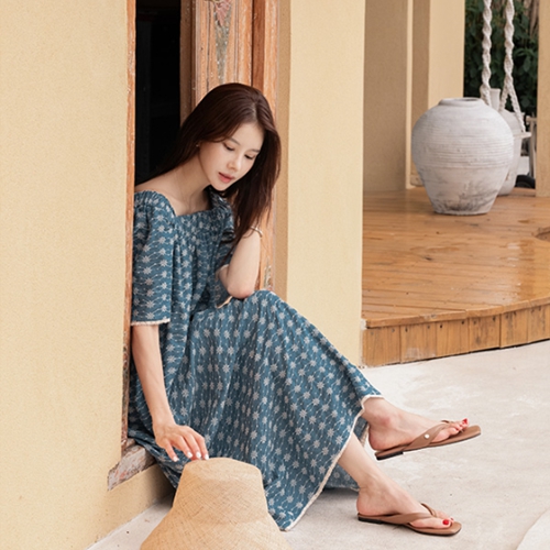 Embroidery Punching Square Long Dress
