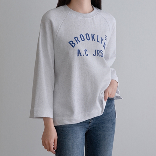 [valyou] Raglan Capri Sleeve Sweatshirt