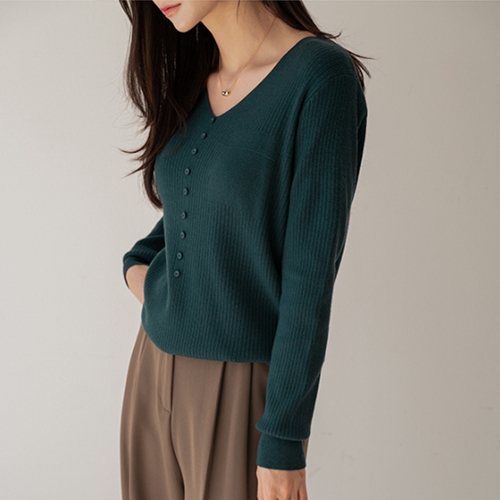 Rail Button V-Neck Knitwear