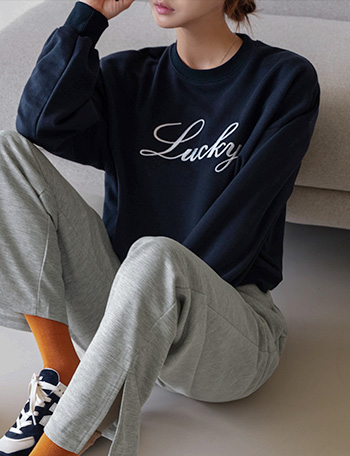 Autumn Lucky Embroidered Sweatshirt Korea