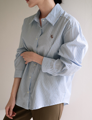 R heart embroidered striped shirt Korea