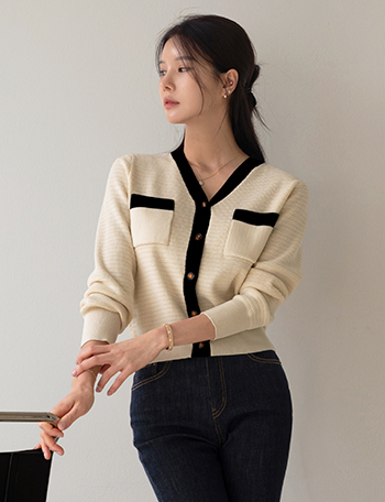 Gold button color matching cardigan Korea