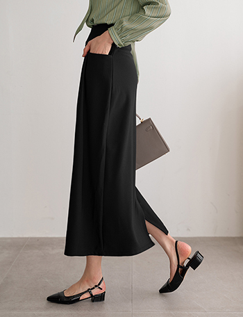 Unbalanced pintuck slit skirt Korea