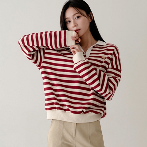 Trendy Stripe Collar sweatshirt