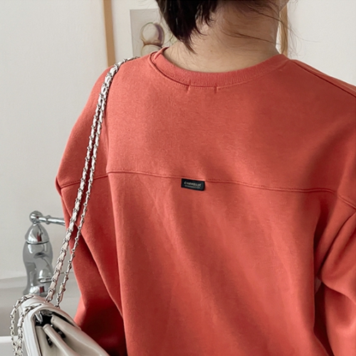Mini tag sweatshirt