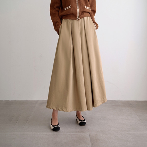 Back banding pintuck full skirt