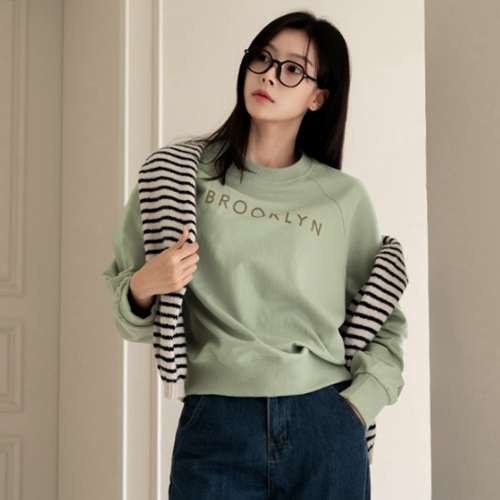 [valyou] Brooklyn Raglan sweatshirt