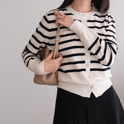Pocket Button horizontal striped Cardigan