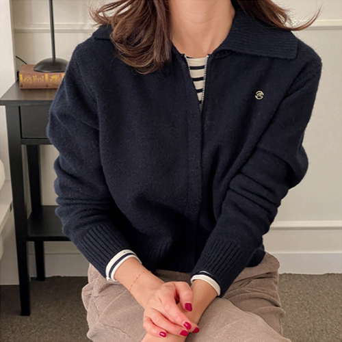 [valyou] Metal Logo Zip-Up Collar Knitwear Cardigan