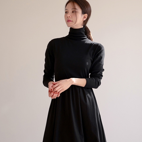 Fleece lined Layered Turtleneck Dress