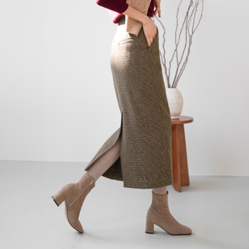 Stila Checkered Back Slit Skirt