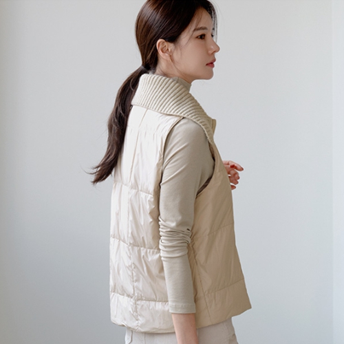 Knit collar down Padding Vest