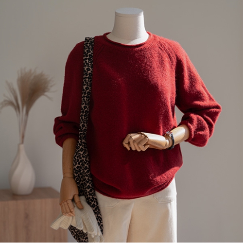 Rolling Soft Round Knitwear