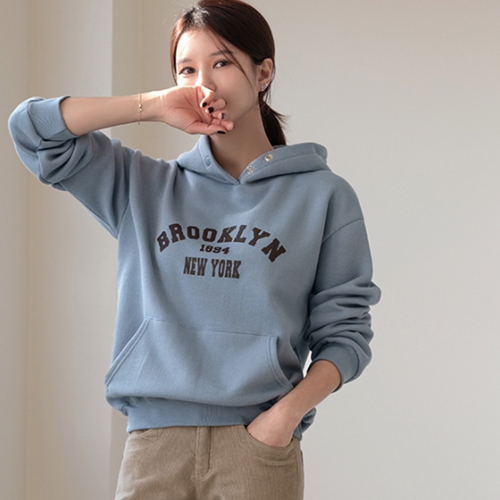 Brooklyn fleece lined Hood T-shirt
