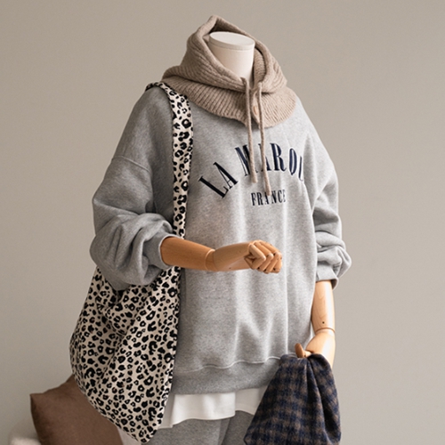 Marque embroidery fleece lined Set