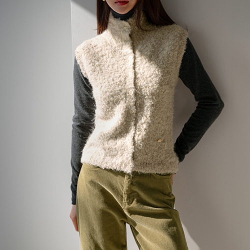 [valyou] Wool Highneck Boucle Vest