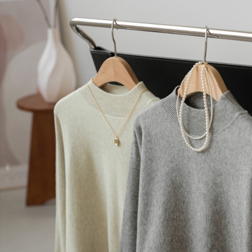 Try Half turtleneck Knitwear