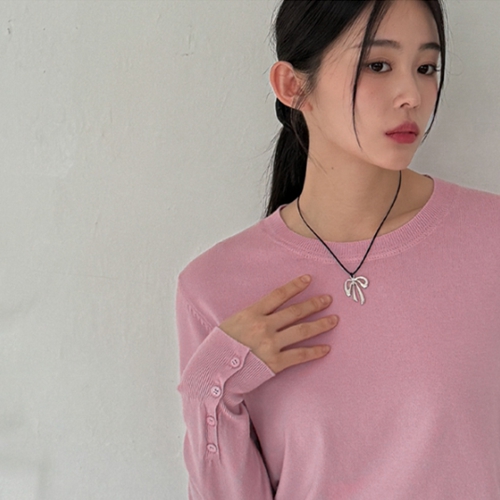 Sleeve button basic knitwear