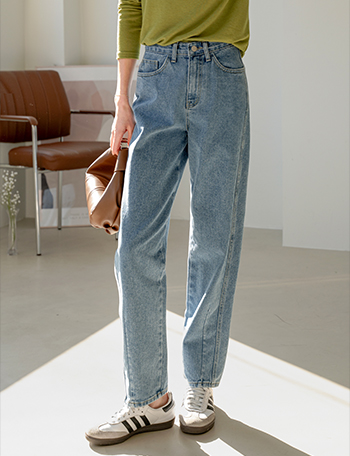 Dart Incision Baggy Denim Pants Korea