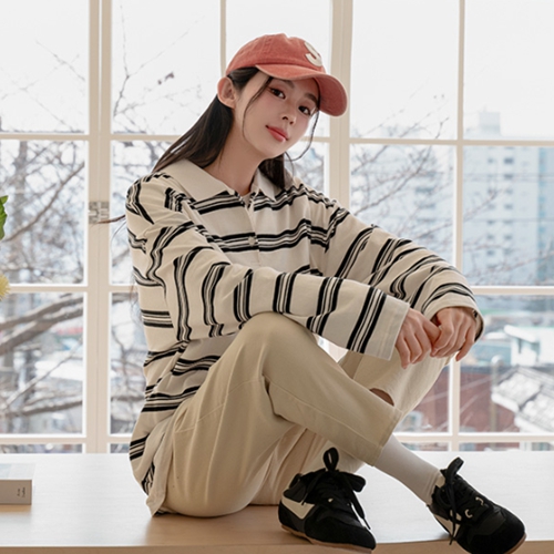 Pauline horizontal striped Collar T-shirt