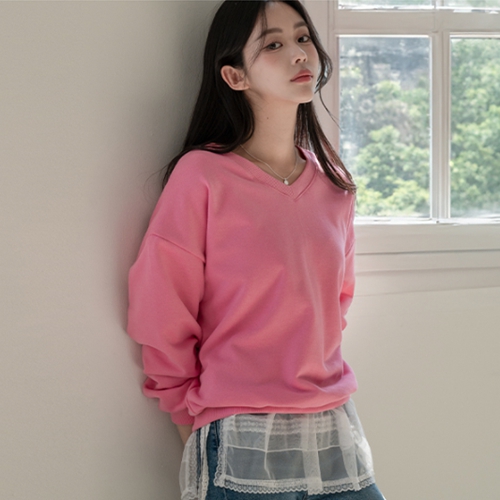 [valyou] Stay V Patch sweatshirt