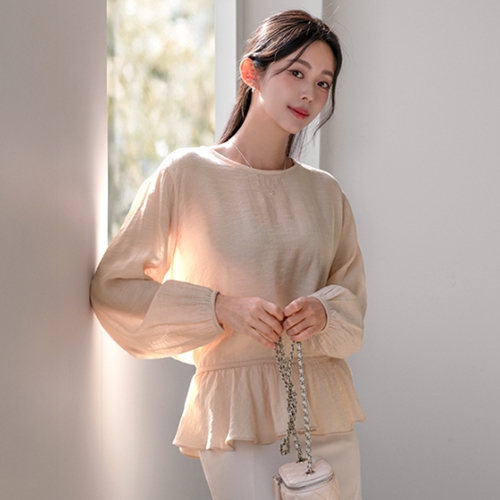 Melting shirring String Blouse