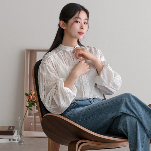 Sally Lace Blouse