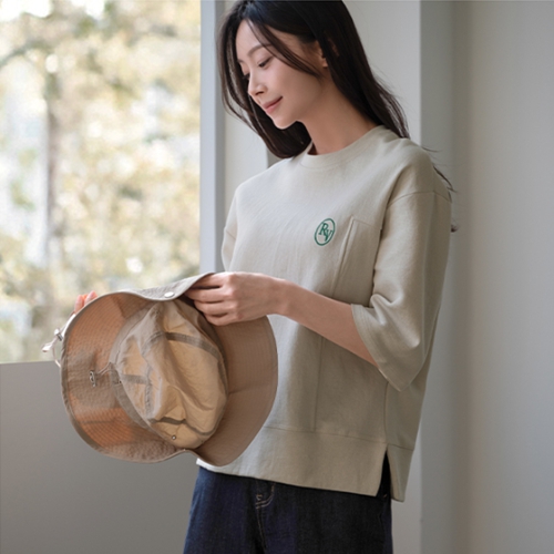 Embroidery Incision 3/4 sleeve Slit T-Shirt