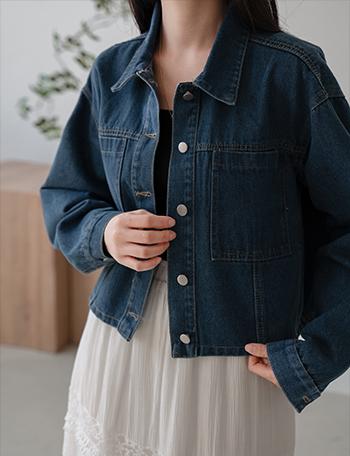 Simple Two-pocket Crop Denim Jacket Korea