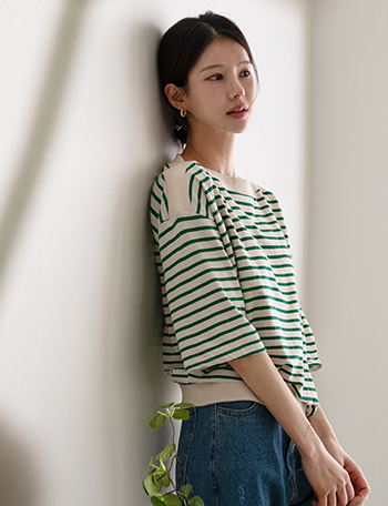 Closet Horizontal Striped Lip Sweatshirt Korea