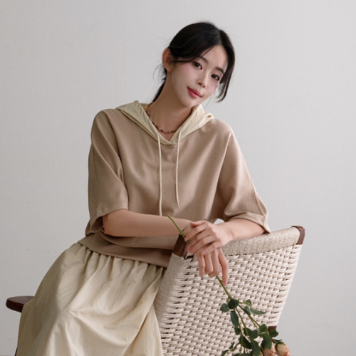 Rosel Color Matching Pintuck Hooded T-Shirt