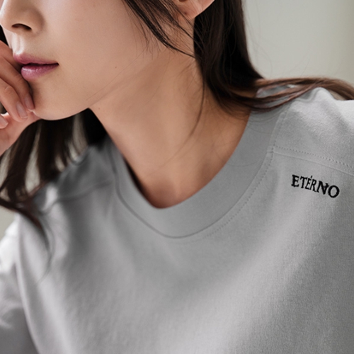 Uni Incision Short-sleeve T-shirt