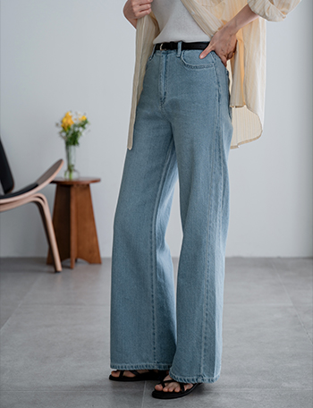 Rio Incision Flare Denim Pants Korea