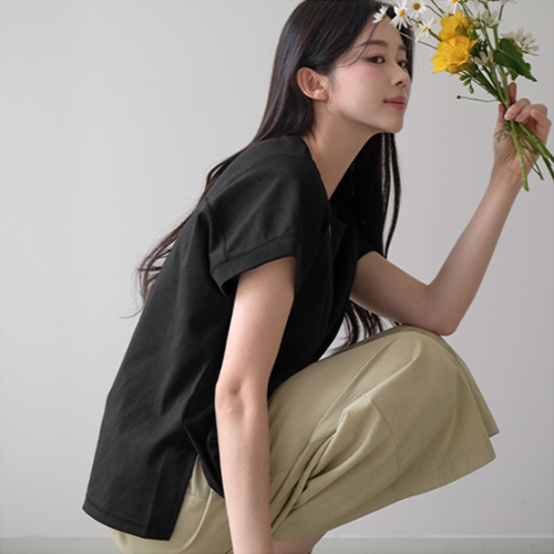 Simple Incision T-shirt